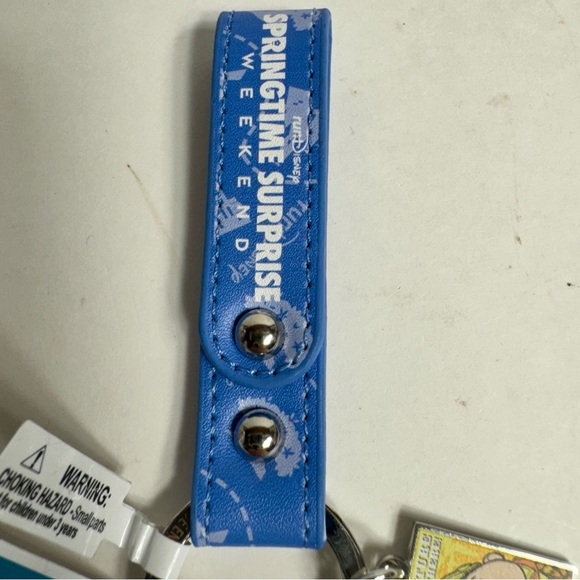 NWT. Disney 2024 runDisney springtime surprise weekend keychain or bag charm - Picture 4 of 11